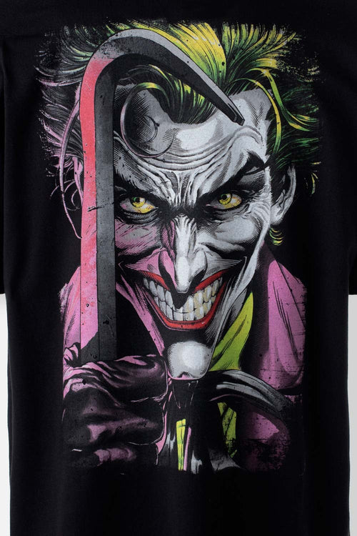 Card slide image -  POLERA  DE EL JOKER NEGRA ESTAMPADA EN ESPALDA PARA HOMBRE