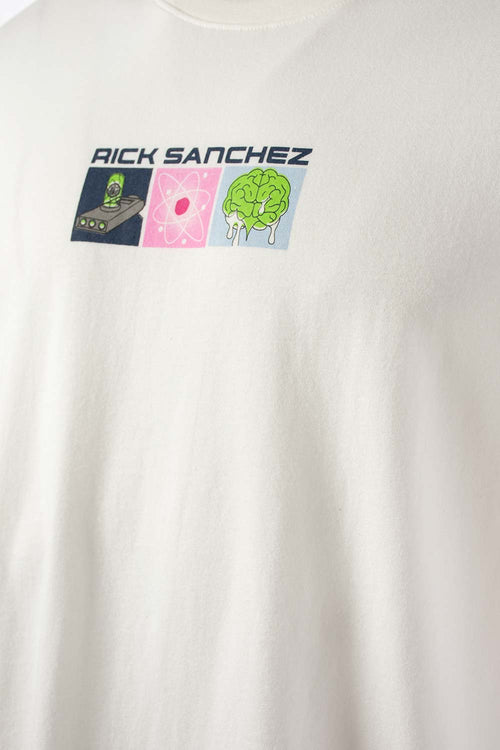 Card slide image -  POLERA  DE RICK Y MORTY RELAX FIT MARFIL PARA HOMBRE
