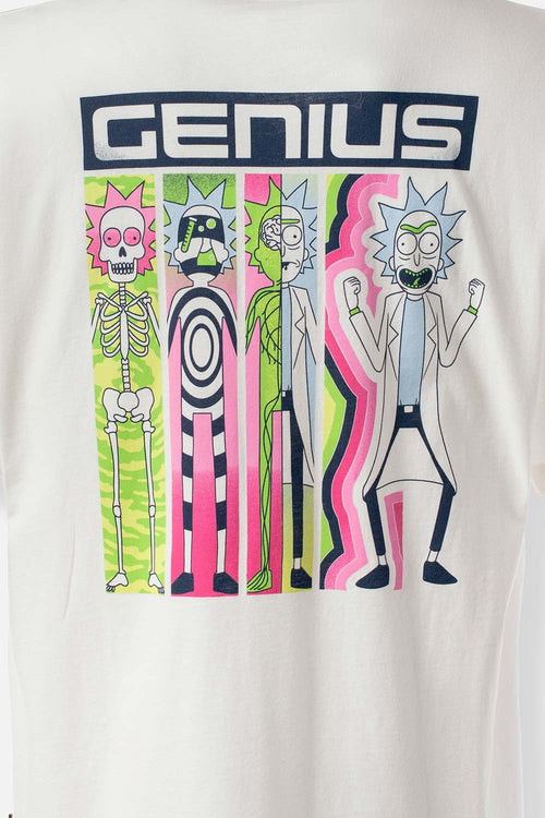 Card slide image -  POLERA  DE RICK Y MORTY RELAX FIT MARFIL PARA HOMBRE