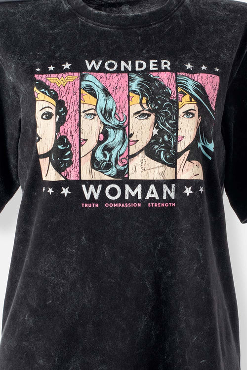 Card slide image -  POLERA DE WONDER WOMAN REGULAR FIT PARA MUJER