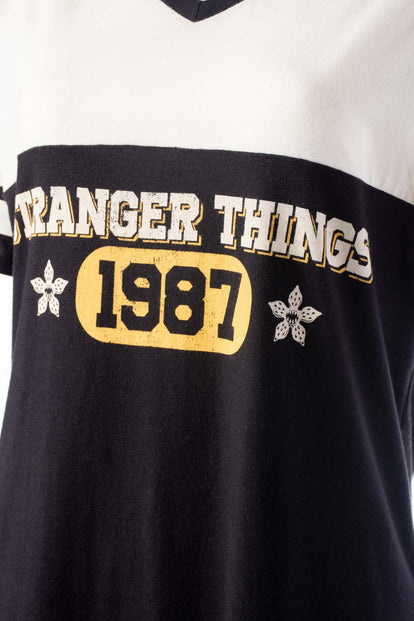 PIJAMA DE STRANGER THINGS PANTALON CORTO PARA MUJER