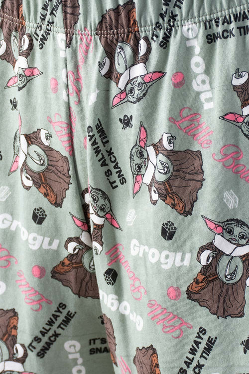 Card slide image -  PIJAMA DE MANDALORIAN CON PANTALON CORTO PARA MUJER
