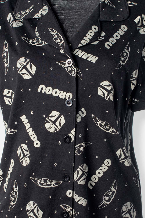 Card slide image -  PIJAMA DE MANDALORIAN CON PANTALON LARGO PARA MUJER