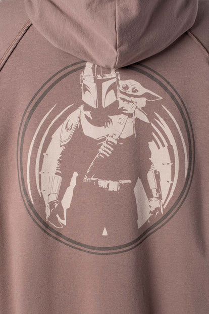  POLERON DE MANDALORIAN REGULAR FIT CON CAPUCHA PARA HOMBRE