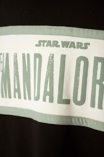  POLERON DE DE MANDALORIAN REGULAR FIT CERRADO PARA HOMBRE
