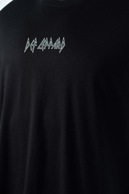 Card slide image -  POLERA DE DEF LEPPARD RELAX FIT PARA HOMBRE