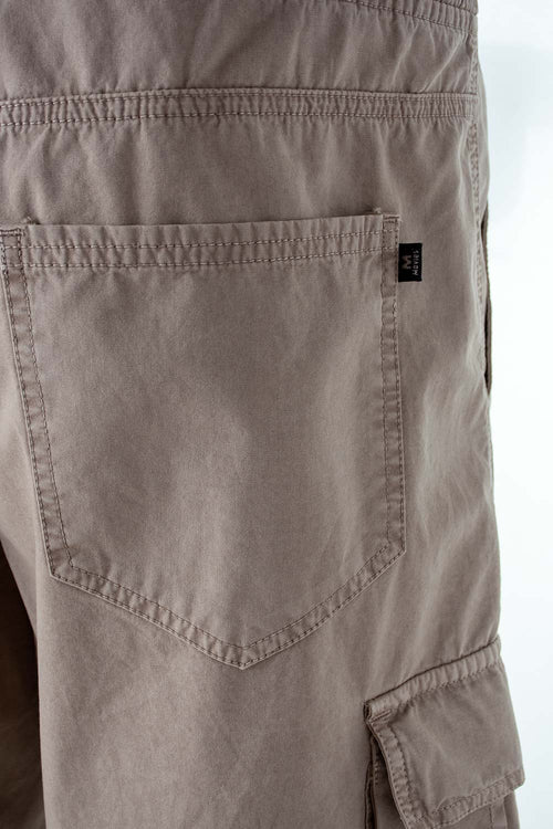 Card slide image -  BERMUDA DE MOVIES TAUPE TIPO CARGO PARA HOMBRE