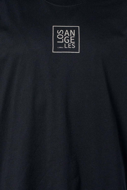  POLERA  DE MOVIES NEGRA ESTAMPADA EN ESPALDA PARA HOMBRE