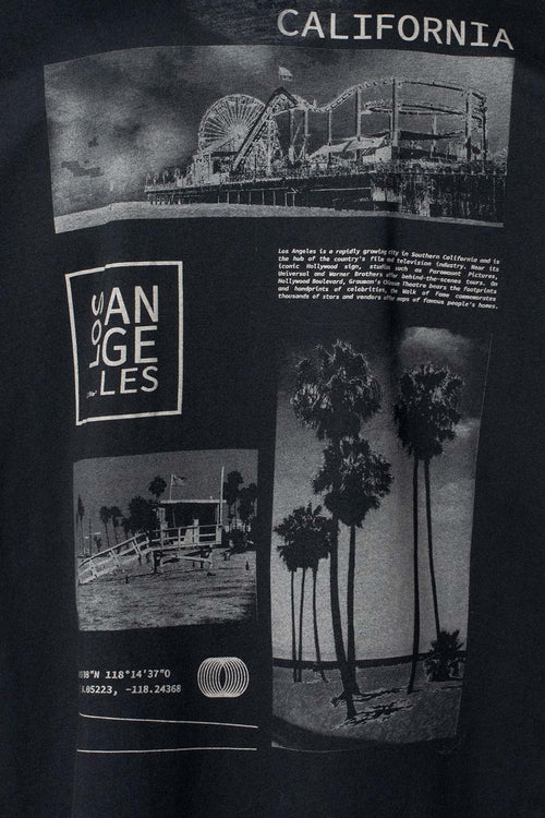Card slide image -  POLERA  DE MOVIES NEGRA ESTAMPADA EN ESPALDA PARA HOMBRE