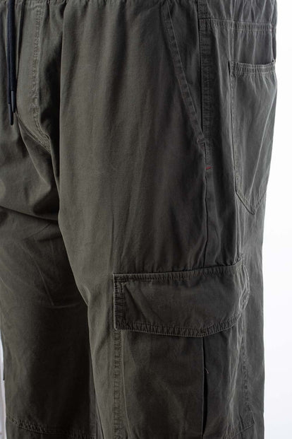  JOGGER DE MOVIES CON BOLSILLOS VERDE MILITAR PARA HOMBRE